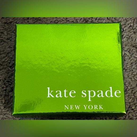 Kate spade rose gold card holder and gift box - Picture 2 of 2